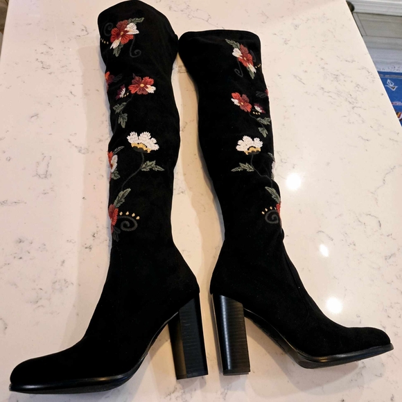 Sam Edelman Vena Women’s  Floral Embroidered Stretch Suede High Boots New - Picture 3 of 16